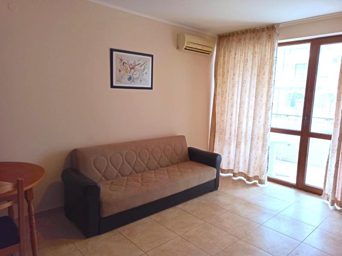 Private Apartments In Apolon Ravda Exterior photo