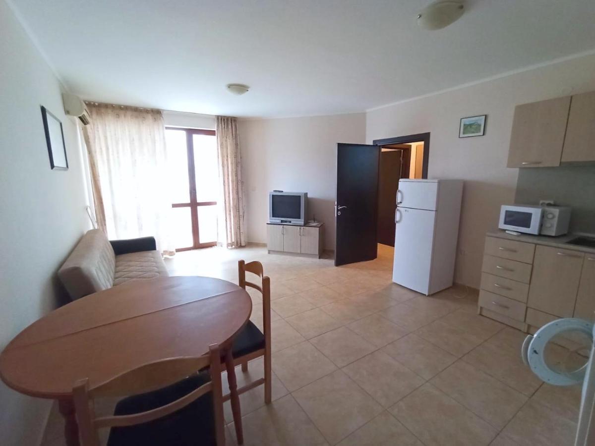 Private Apartments In Apolon Ravda Exterior photo
