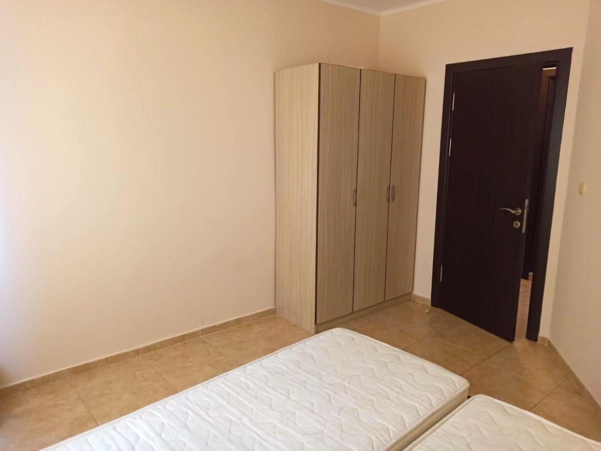 Private Apartments In Apolon Ravda Exterior photo