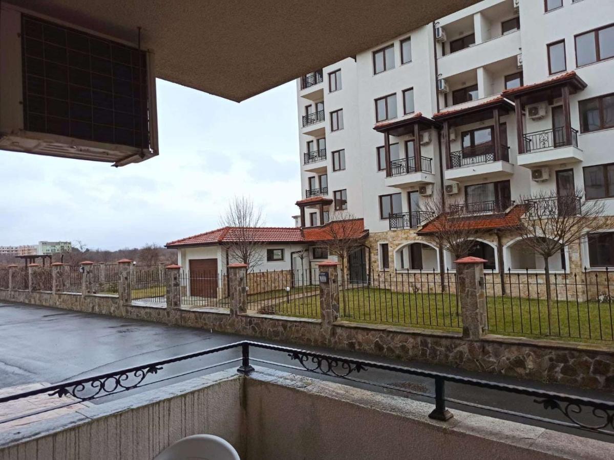 Private Apartments In Apolon Ravda Exterior photo