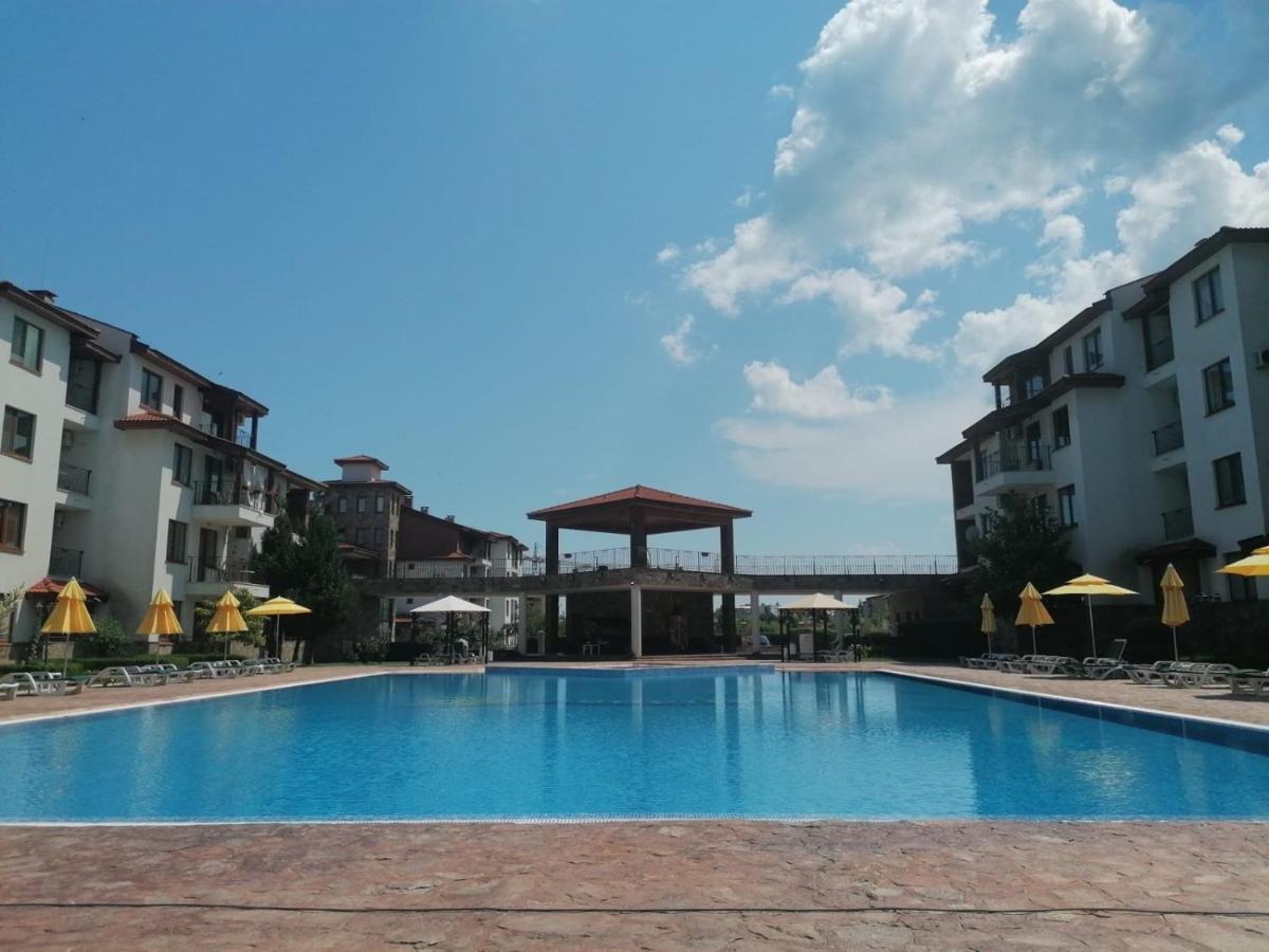 Private Apartments In Apolon Ravda Exterior photo
