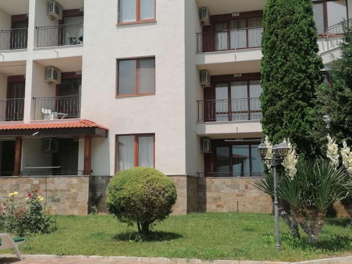 Private Apartments In Apolon Ravda Exterior photo