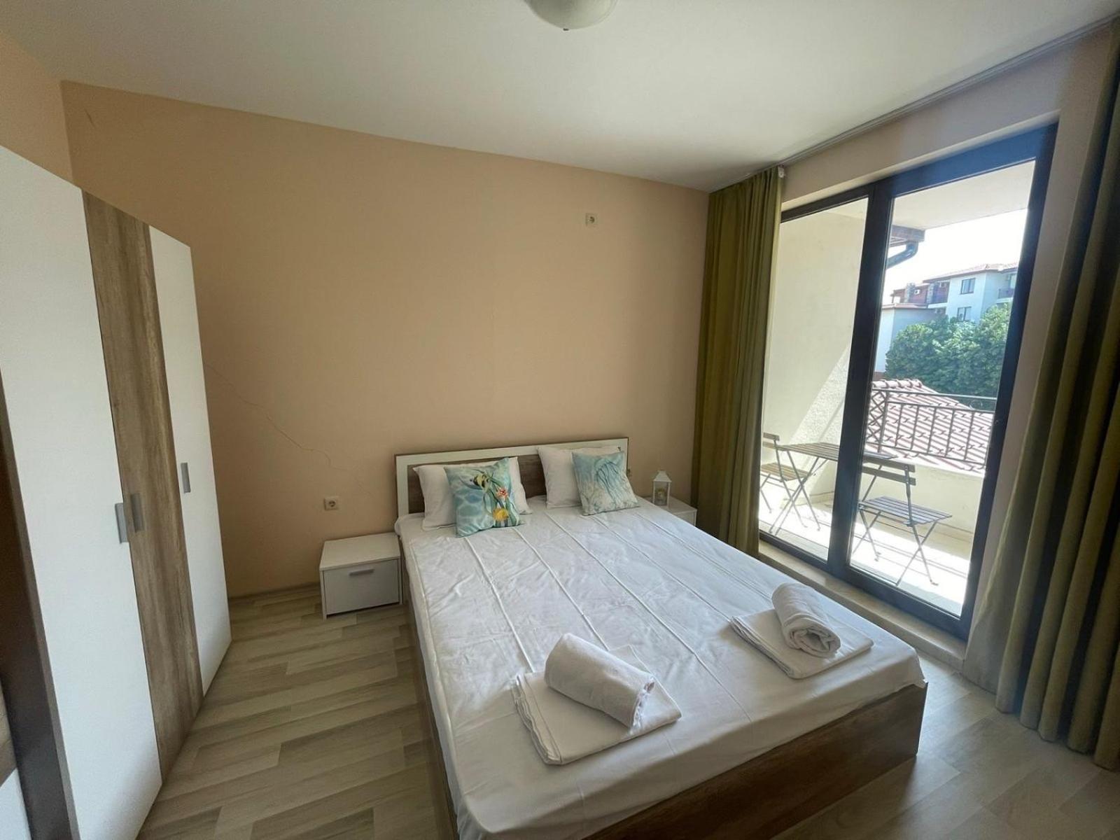 Private Apartments In Apolon Ravda Exterior photo